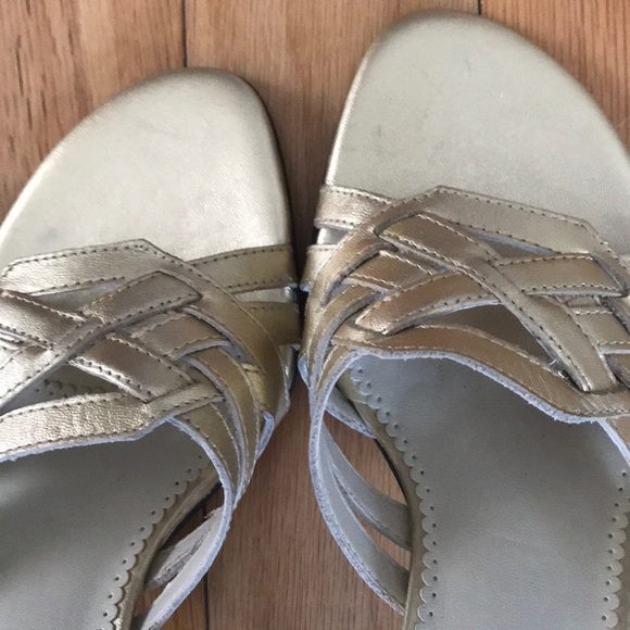 Franco Sarto Sandals - Picture 5 of 7